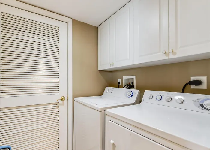 Bahia Vista Unit 201 *